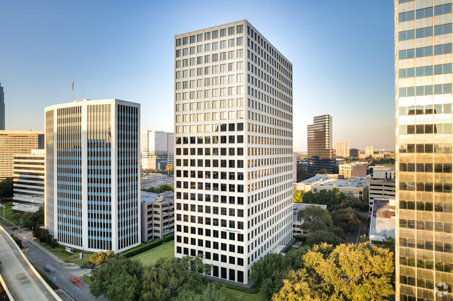 Primary Photo Of 2000 West Loop S, Houston Office For Lease