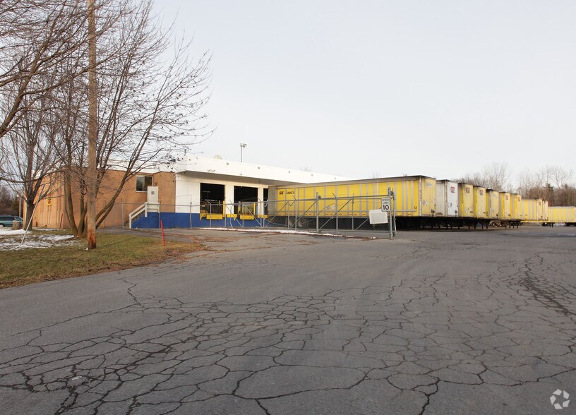 More Photos Of 417 Old Niskayuna Rd, Latham Truck Terminal For Sale