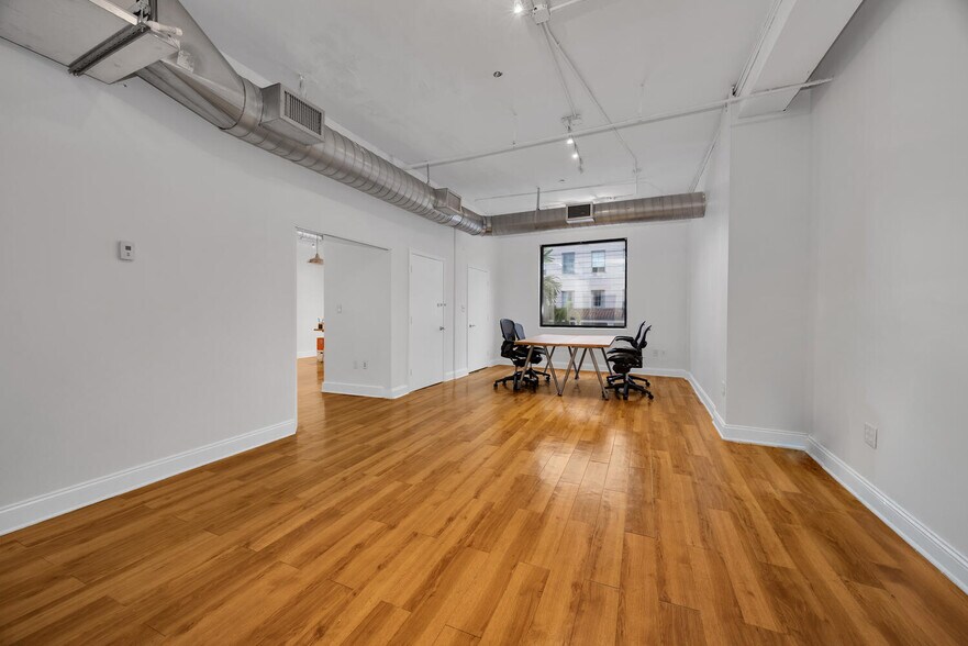 More Photos Of 2334-2346 Ponce De Leon Blvd, Coral Gables Office For Lease