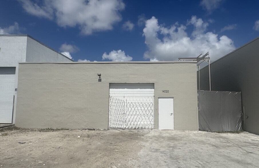 Primary Photo Of 14020 NW 19th Ave, Miami Warehouse For Lease