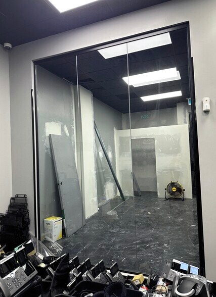 More Photos Of 10870 97th St NW, Edmonton Flex For Lease