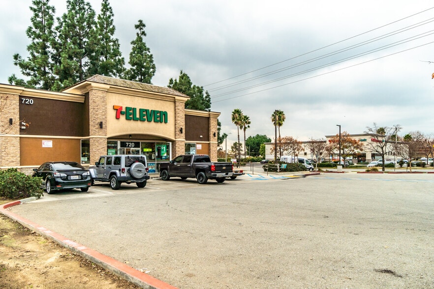 More Photos Of 710-870 E Foothill Blvd, Upland Unknown For Lease
