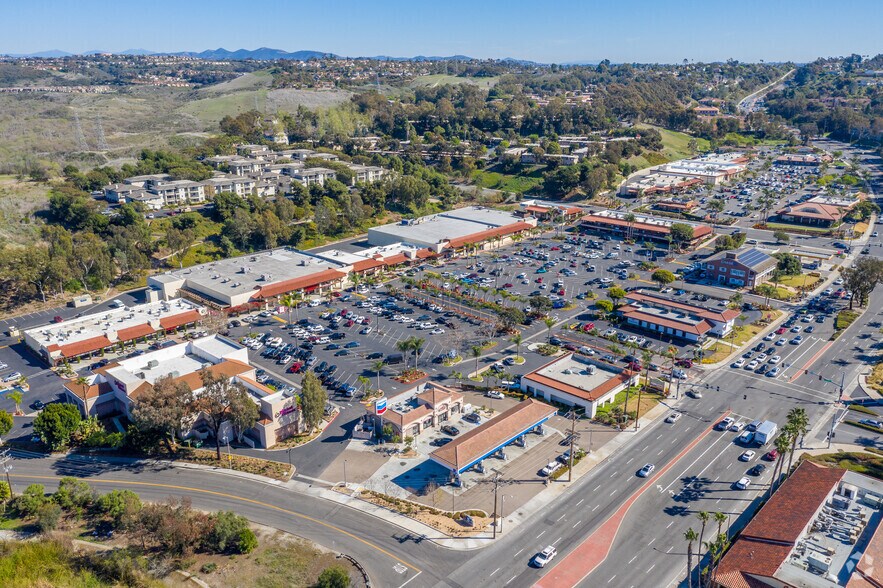 More Photos Of 2502-2600 El Camino Real, Carlsbad Unknown For Lease