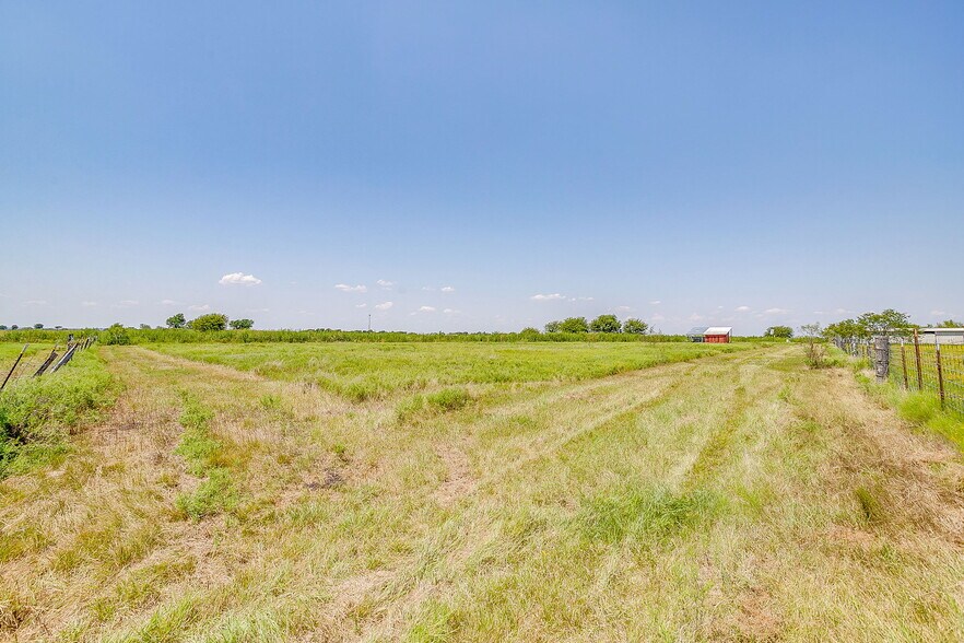 More Photos Of 1041 County Road 310A, Cleburne Land For Sale
