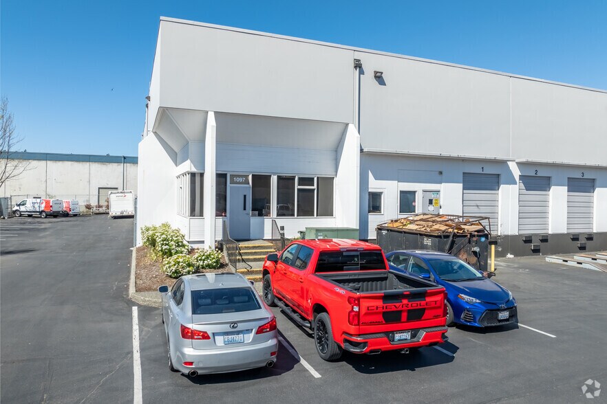 More Photos Of 1085-1097 Andover Park E, Tukwila Warehouse For Lease