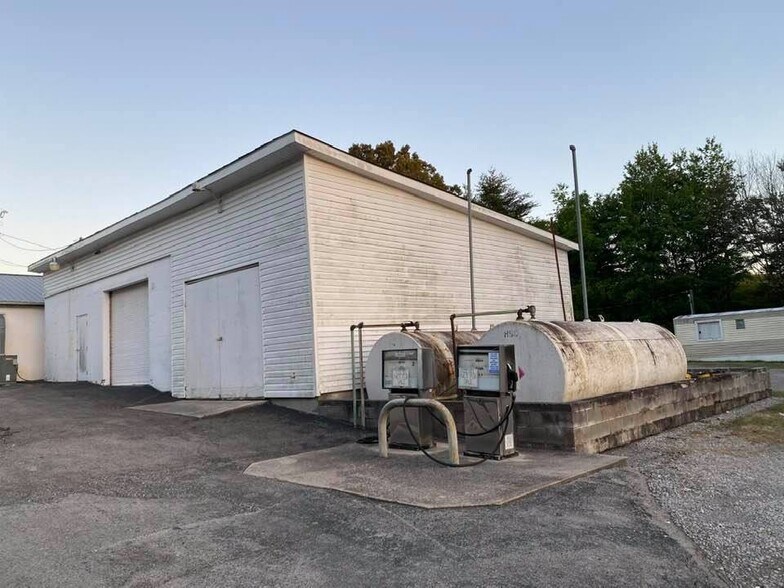 More Photos Of 34428 Sr 30, Pikeville Convenience Store For Sale