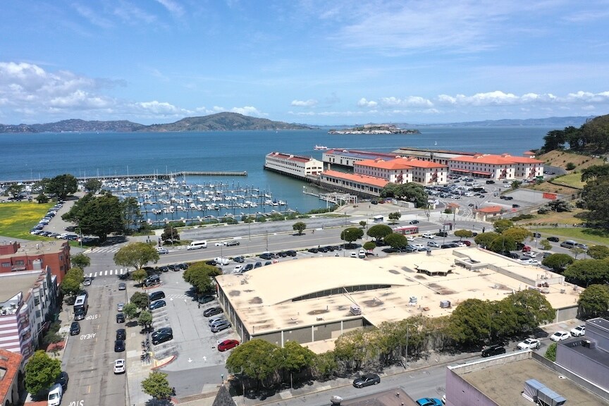 More Photos Of 3605-3611 Buchanan St, San Francisco Storefront Retail Residential For Sale