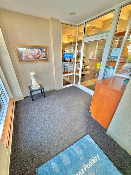 More Photos Of 1239 E 4th Street Rd, Seymour Office For Lease