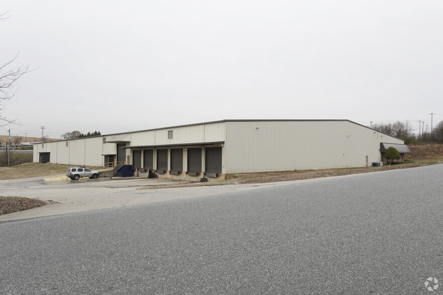 More Photos Of 2 Shelter Dr, Greer Warehouse For Lease