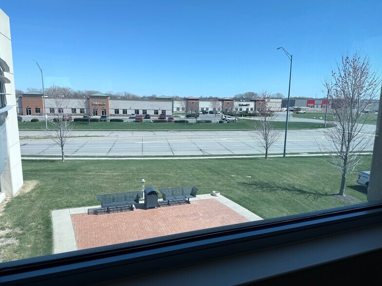 More Photos Of 3270 Folkways Blvd, Lincoln Office For Sale