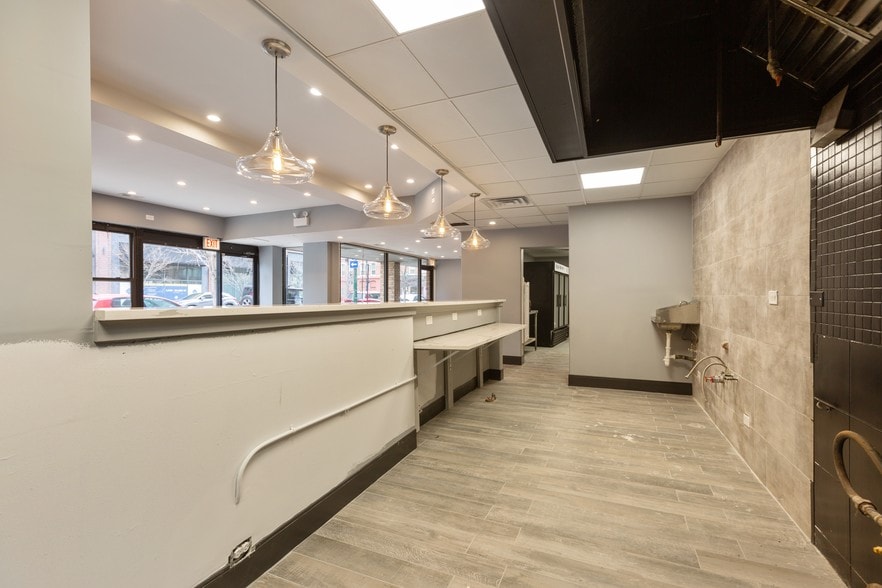 More Photos Of 1143-1155 N Wells St, Chicago Apartments For Lease