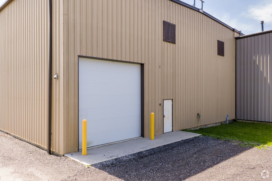 More Photos Of 248 Brighton Rd, Andover Warehouse For Sale