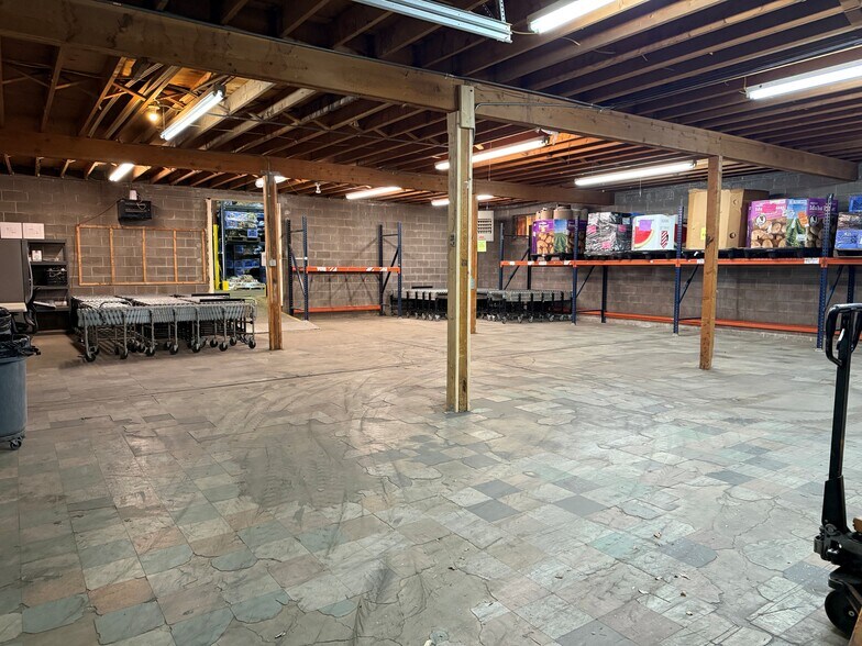 More Photos Of 8035-8055 W Colfax Ave, Lakewood Manufacturing For Sale