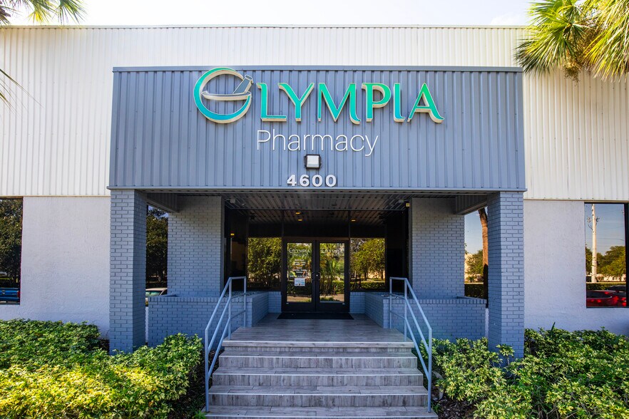 More Photos Of 4640-4670 L B Mcleod Rd, Orlando Unknown For Lease