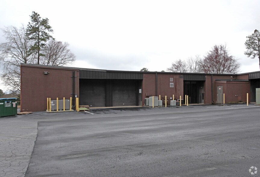 More Photos Of 810 Franklin Ct SE, Marietta Unknown For Lease