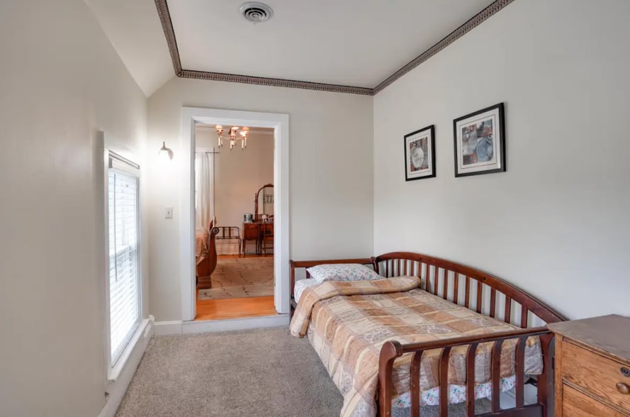 More Photos Of 211 Wisconsin Ave, Wisconsin Dells Hotel For Sale