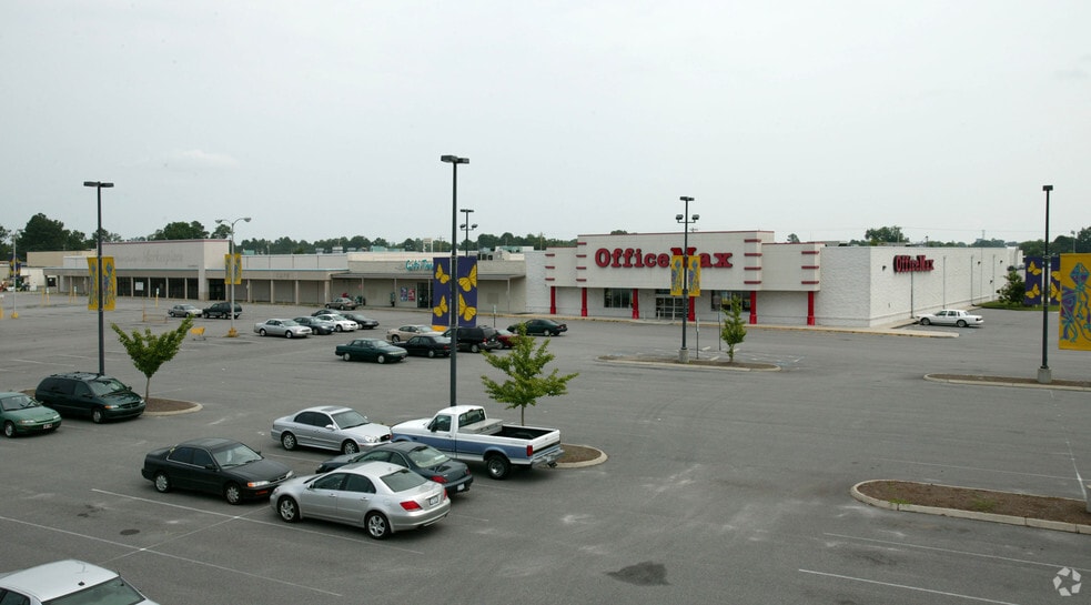 More Photos Of 830-834 Halstead Blvd, Elizabeth City Unknown For Lease