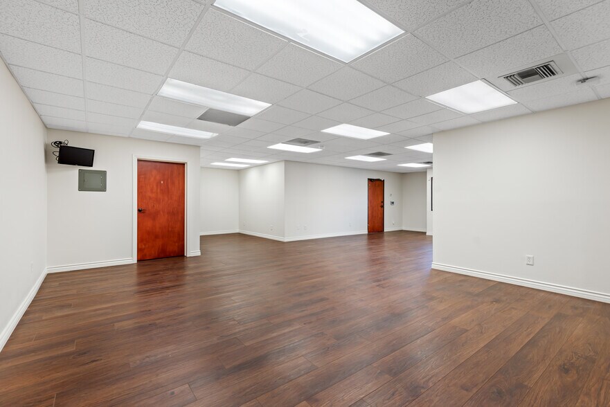 More Photos Of 310 E Foothill Blvd, Arcadia Medical For Sale