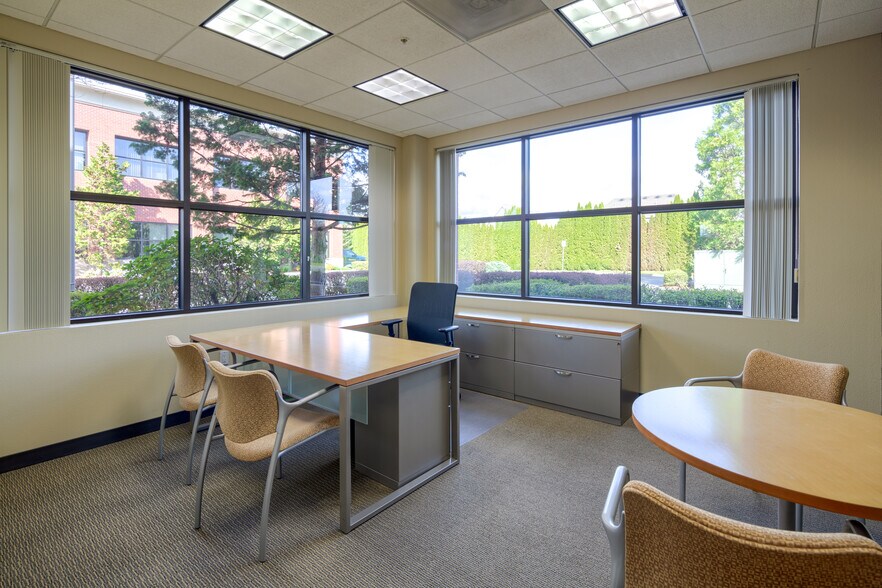 More Photos Of 16821 SE McGillivray Blvd, Vancouver Office For Sale