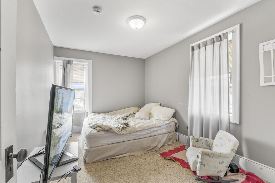 More Photos Of 1232 Marshall Ave, Saint Paul Apartments For Sale