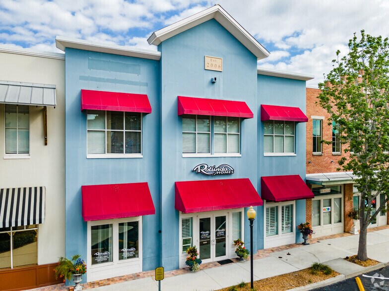 More Photos Of 16540 Pointe Village Dr, Lutz Storefront Retail Office For Lease