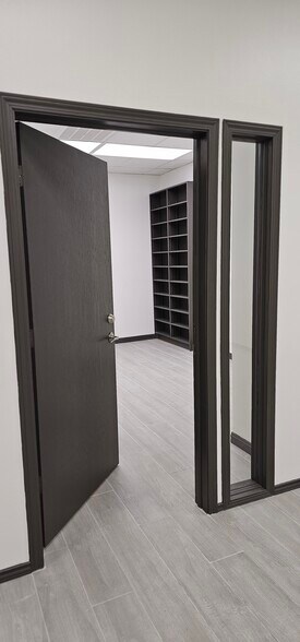 More Photos Of 2334 Boca Chica Blvd, Brownsville Storefront For Lease