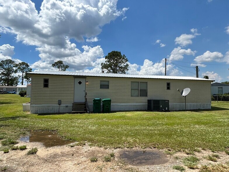 More Photos Of 7322 Highway 122 E, Ray City Manufactured Housing Mobile Home Park For Sale