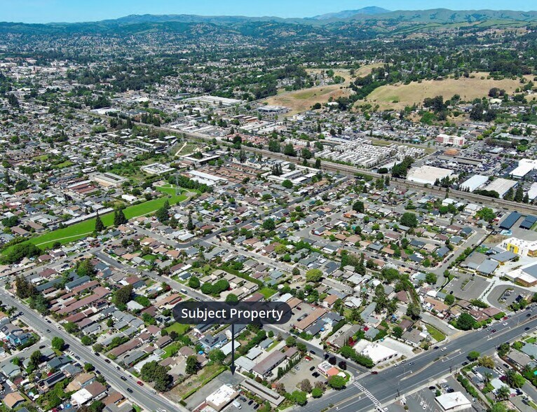 More Photos Of 146 Harder Rd, Hayward Medical For Sale