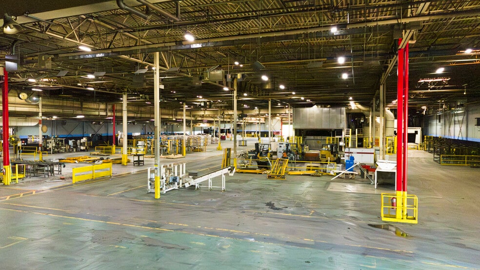 More Photos Of 9000 E Michigan Ave, Galesburg Manufacturing For Sale