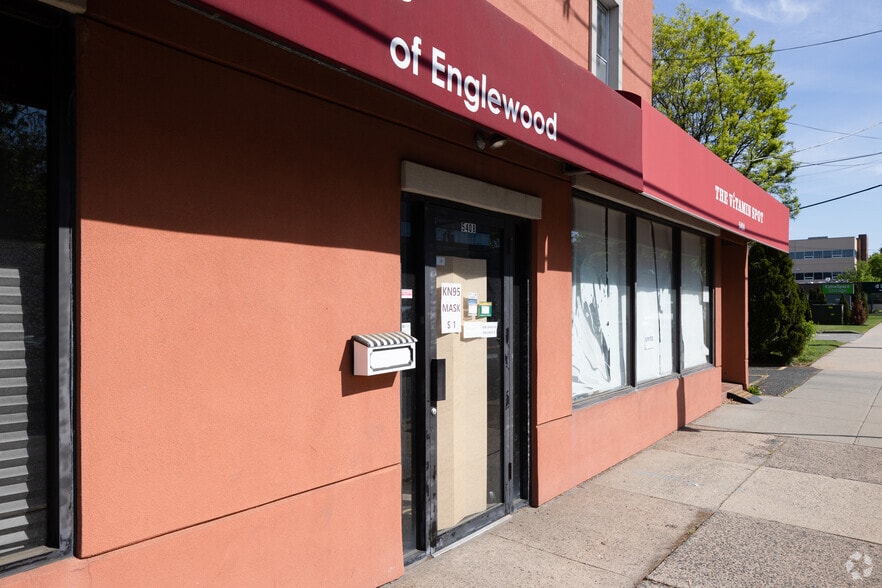More Photos Of 540-548 Grand Ave, Englewood Freestanding For Lease