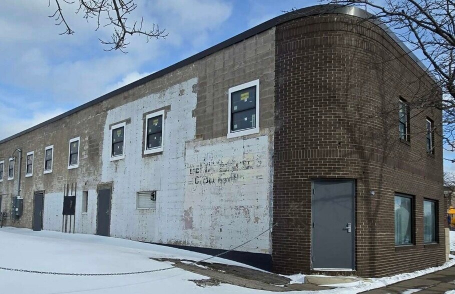 More Photos Of 146 University Ave, Rochester General Retail For Sale