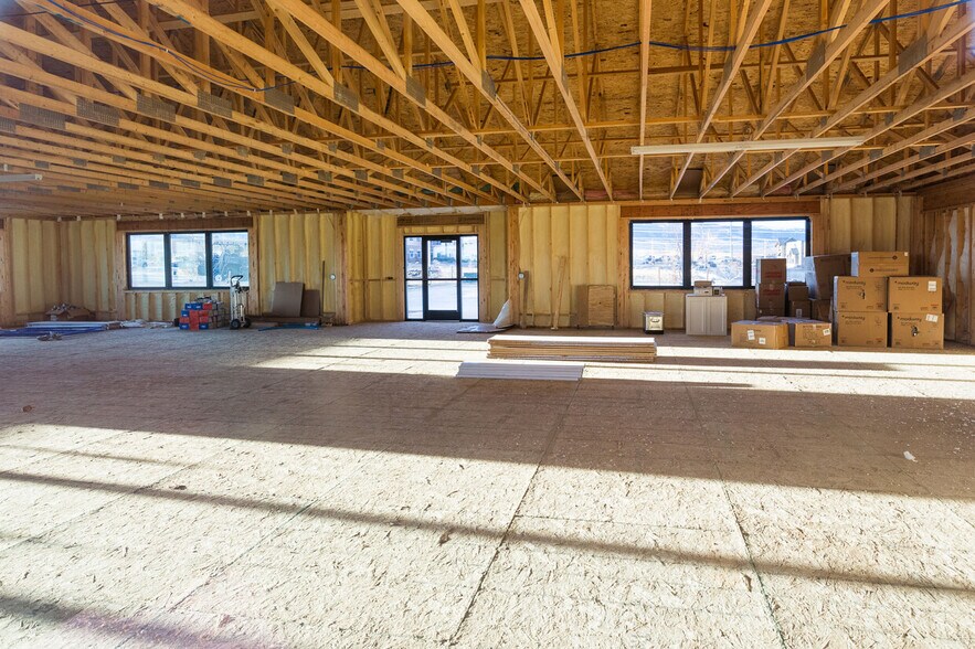 More Photos Of 5980 Enterprise Dr, Casper Office For Lease