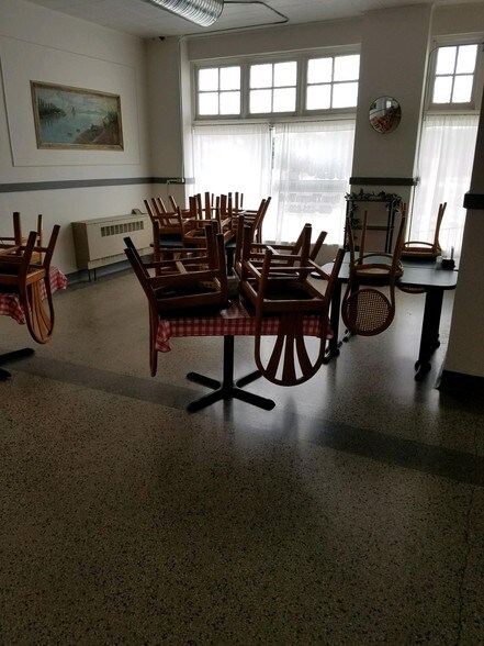 More Photos Of 612 W Gallatin St, Vandalia Apartments For Sale