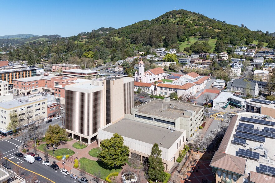 More Photos Of 1000 4th St, San Rafael Coworking Space