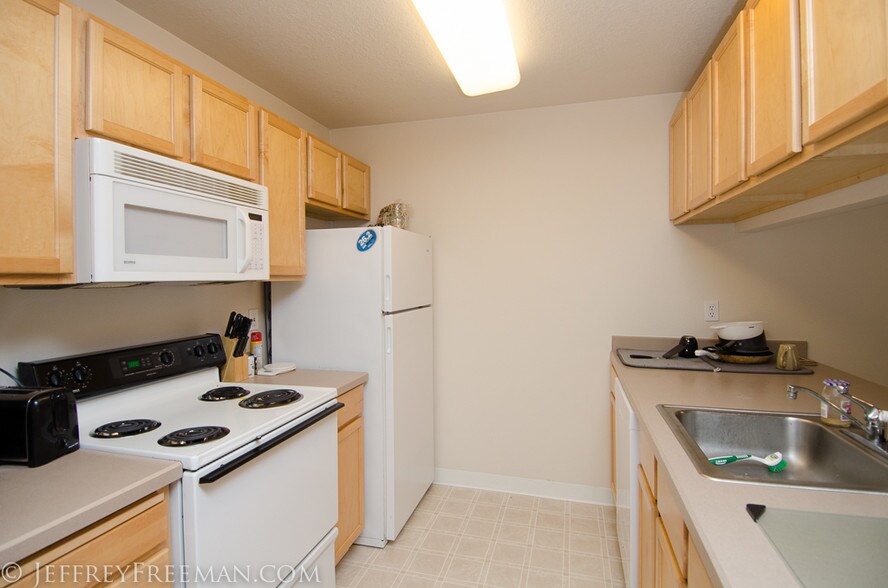 More Photos Of 1129 SW Gaines St, Portland Apartments For Sale