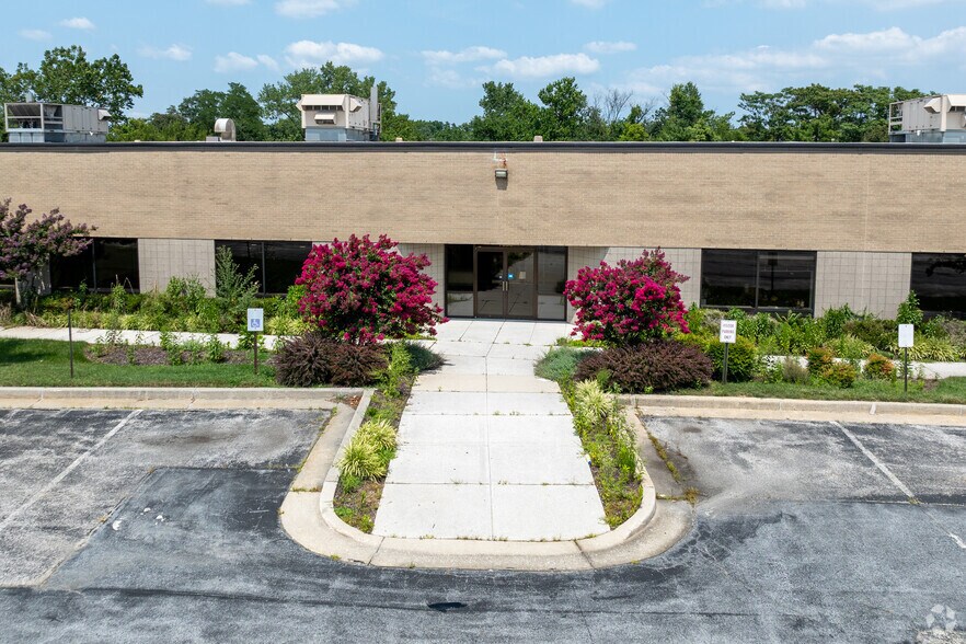 More Photos Of 7253 Ambassador Rd, Windsor Mill Flex For Lease