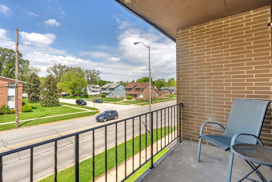 More Photos Of 9201 Kennedy Ave, Highland Apartments For Sale