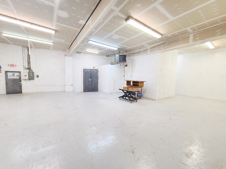 More Photos Of 58 Townsend St, Port Chester Warehouse For Lease