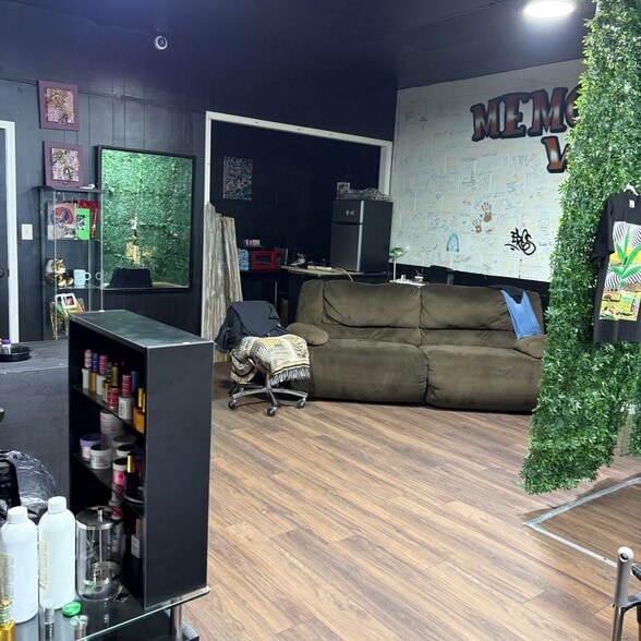 More Photos Of 6124-6150 W 25th St, Indianapolis Unknown For Lease