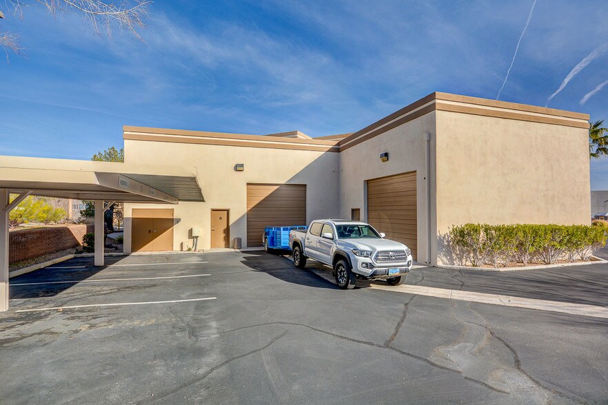 More Photos Of 313 Pilot Rd, Las Vegas Light Distribution For Sale