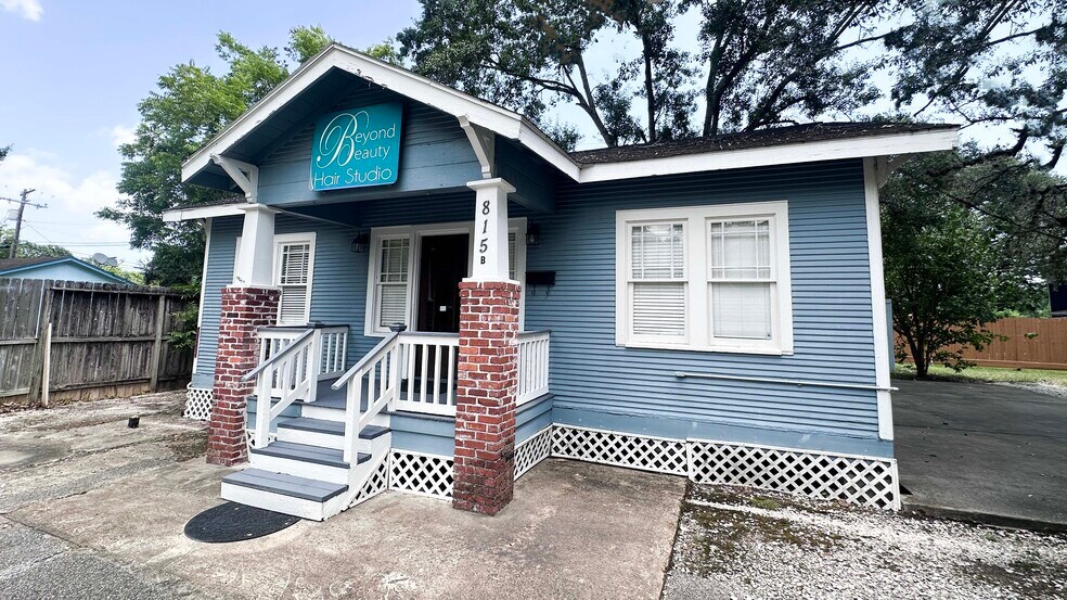More Photos Of 815 E Main St, League City Office For Sale