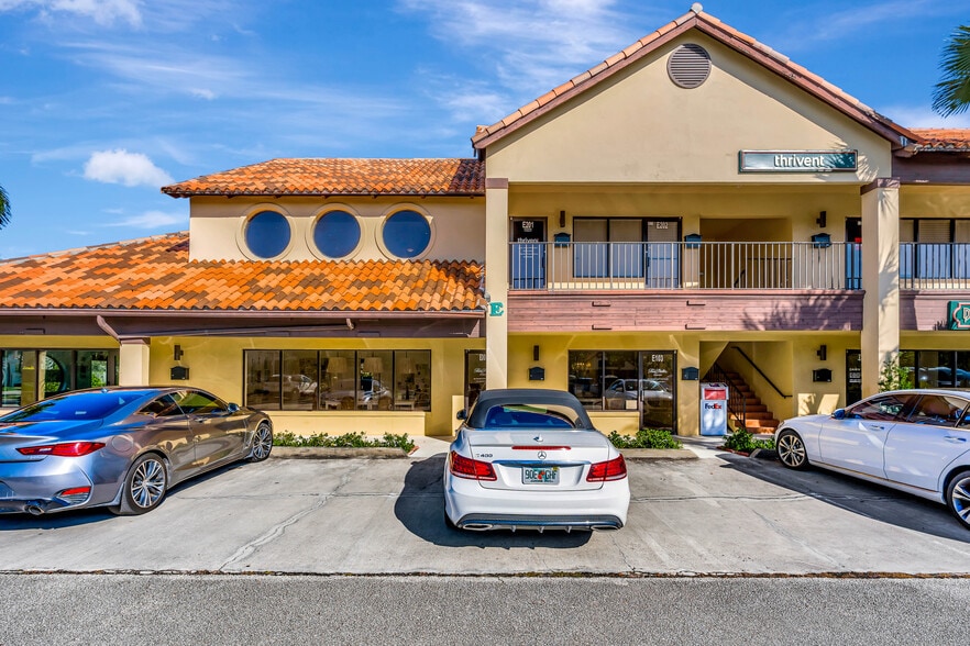 Primary Photo Of 725 N A1A, Jupiter Medical For Sale