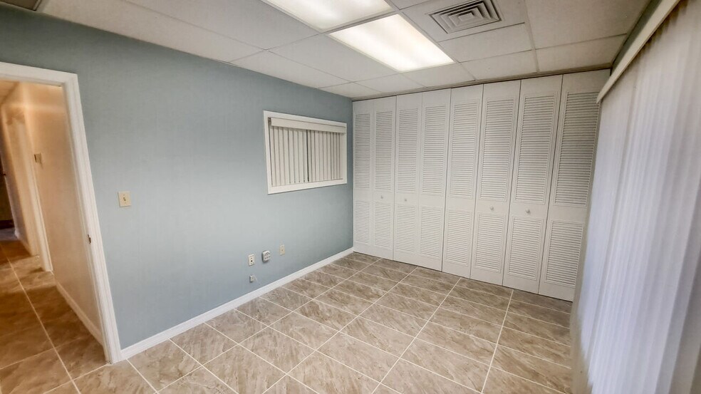 More Photos Of 502 NW 16th Ave, Gainesville Office For Lease
