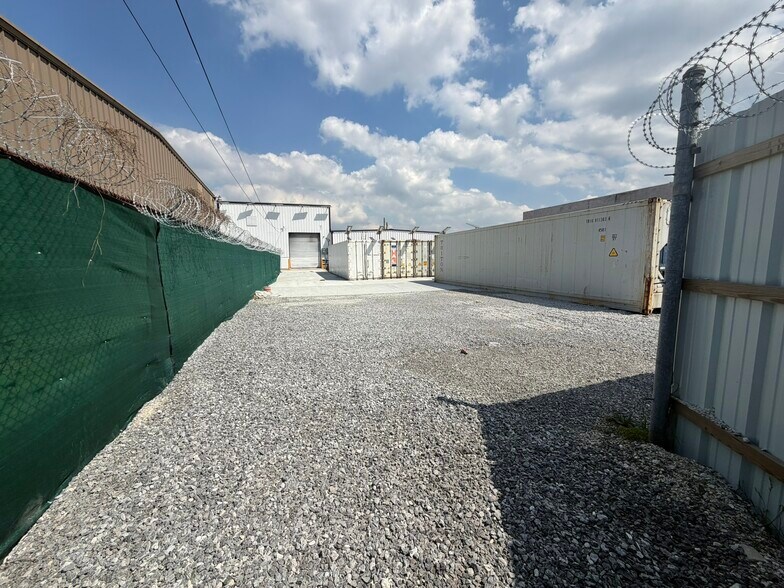 More Photos Of 2601 Lexington St, Kenner Warehouse For Sale