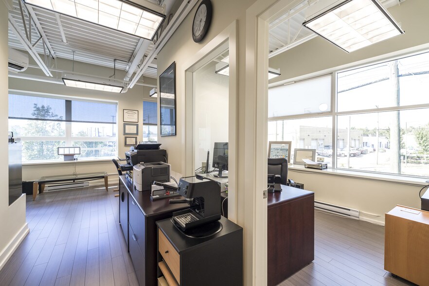 More Photos Of 618 E Kent Ave S, Vancouver Light Distribution For Sale