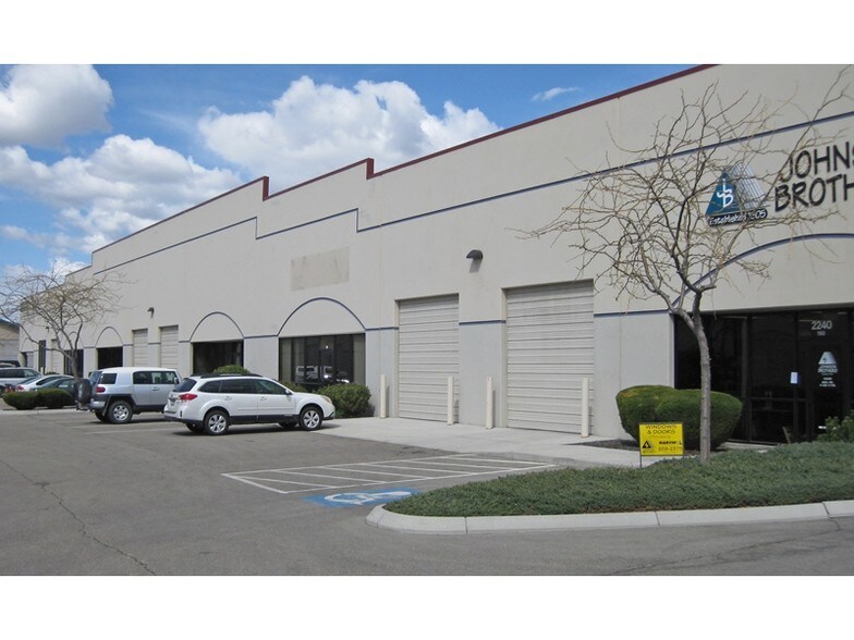 More Photos Of 2240 S Cole Rd, Boise Warehouse For Lease