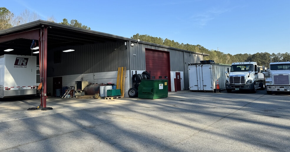 More Photos Of 43 Bellamy Ct, Stockbridge Warehouse For Lease