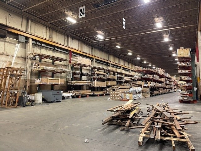 More Photos Of 911 Spencerville Rd, Delphos Distribution For Lease
