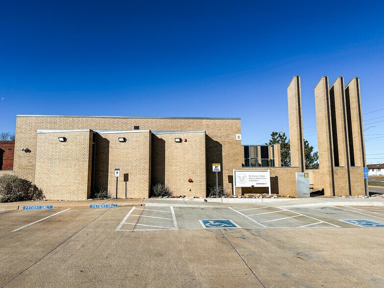More Photos Of , Lawton Office For Sale