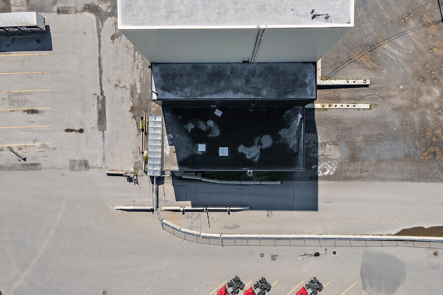 More Photos Of 35-75 Rue De L'acier, Coteau-du-lac Manufacturing For Lease